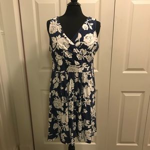 SLEEVELESS LANDS END FIT AND FLARE DRESS